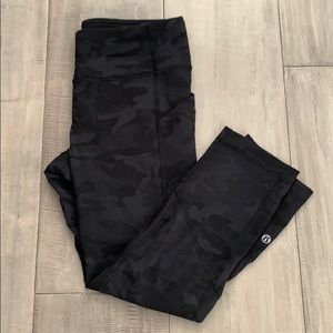 Lululemon Pace Rival Crop - Camo